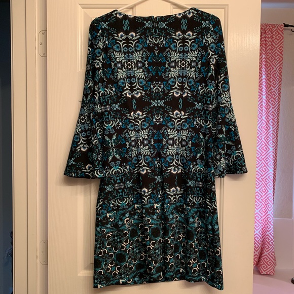 Vince Camuto Sz 4 dress flare sleeves - Picture 2 of 7